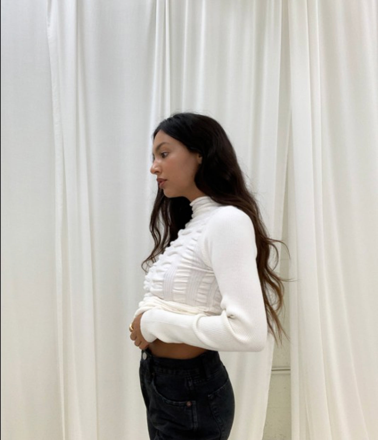 RUCHED LONG SLEEVE