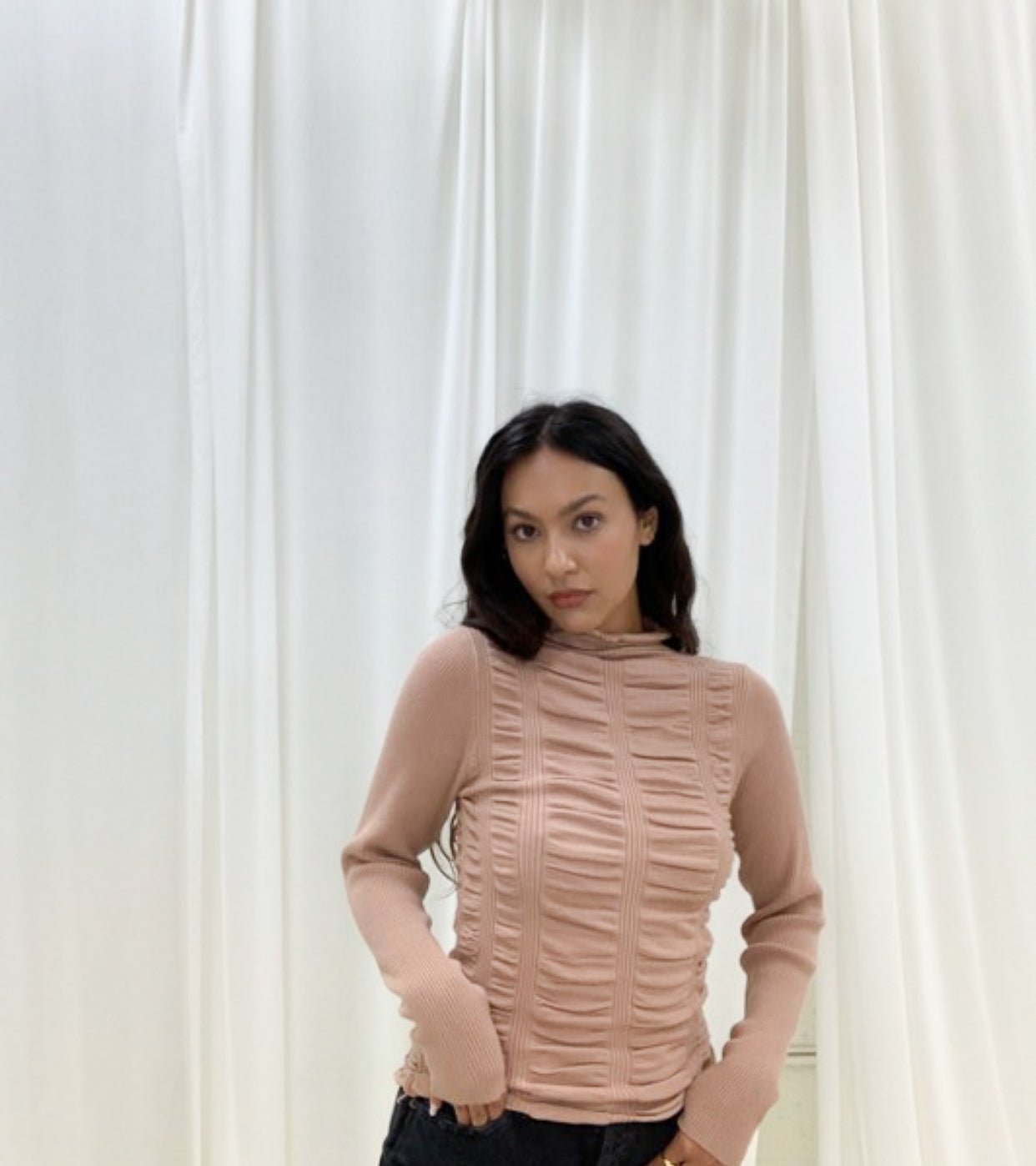 RUCHED LONG SLEEVE