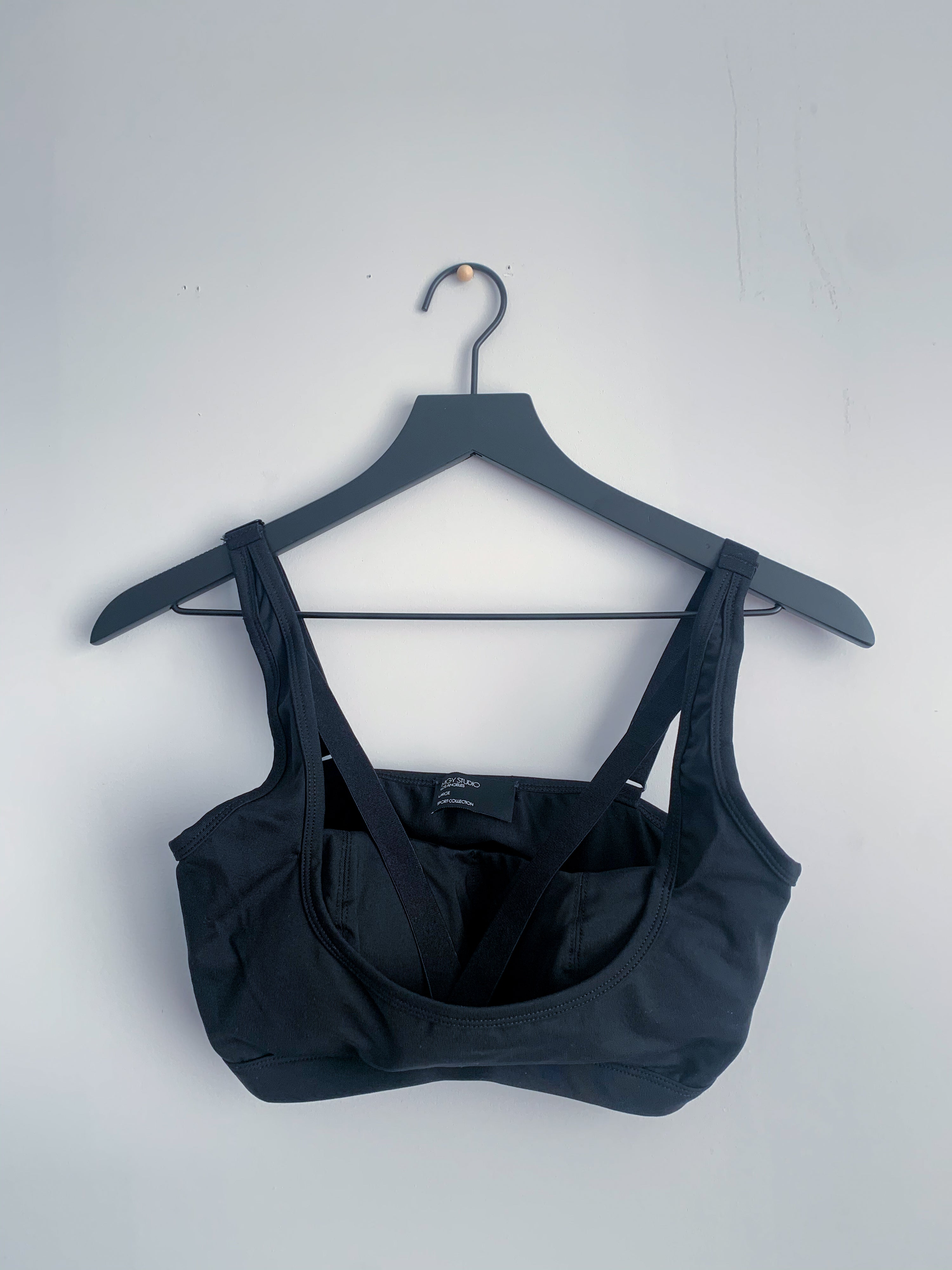 STRAPPY SPORTS BRA