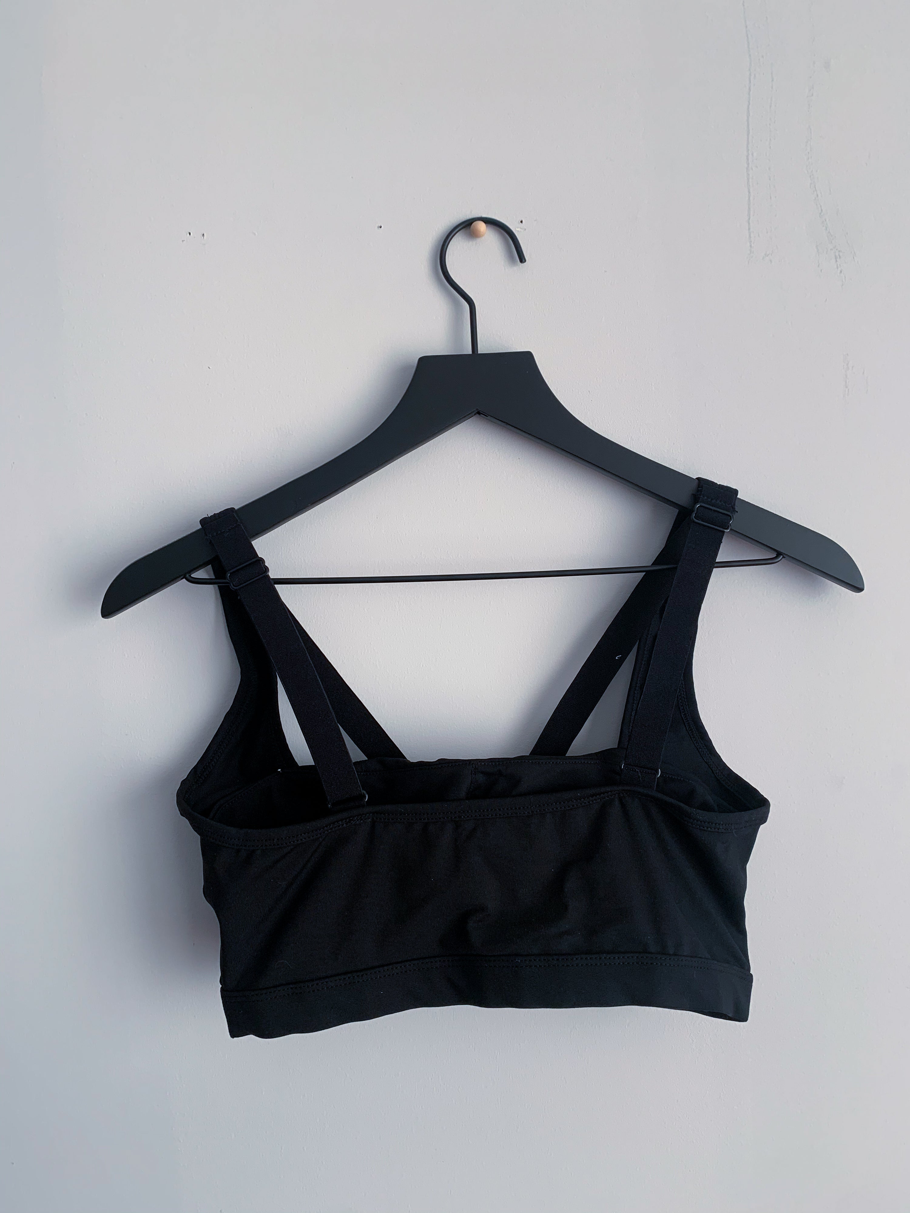 STRAPPY SPORTS BRA